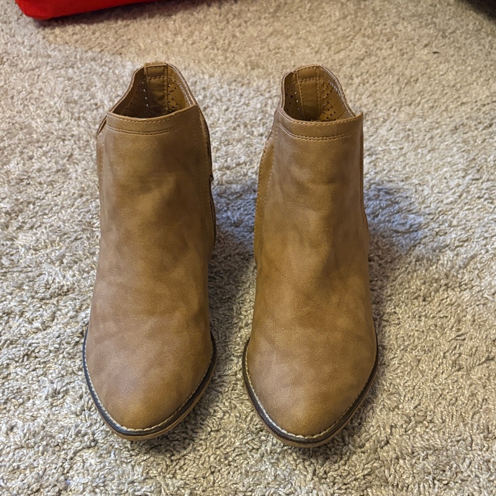 Stylish Tan Ankle Booties